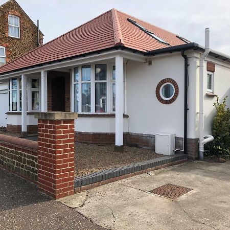 Burlington House Guest House 亨斯坦顿 外观 照片