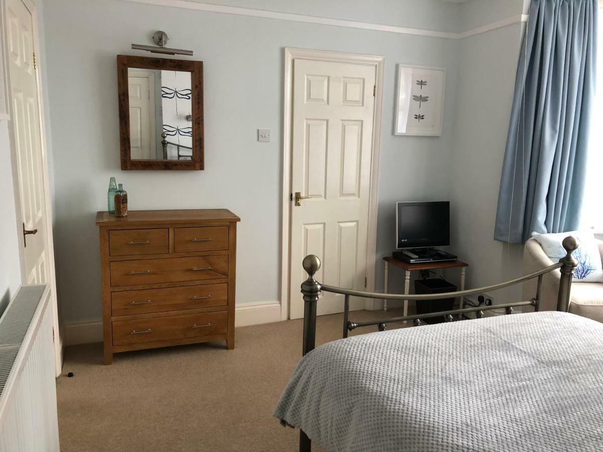 Burlington House Guest House 亨斯坦顿 外观 照片