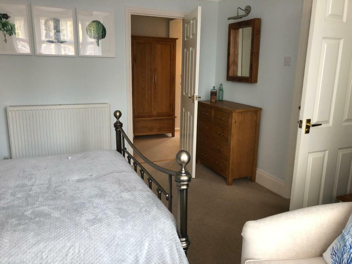 Burlington House Guest House 亨斯坦顿 外观 照片