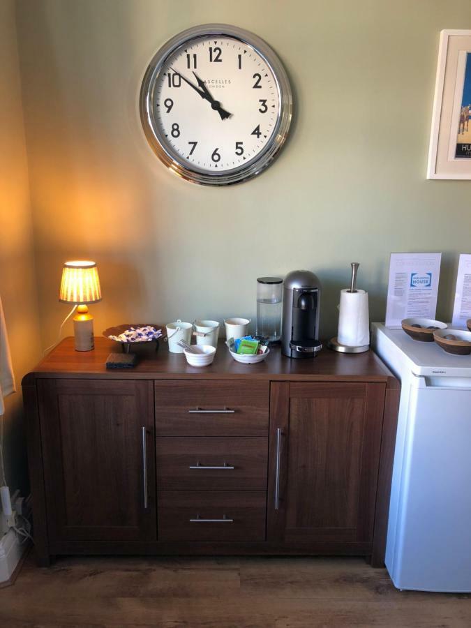 Burlington House Guest House 亨斯坦顿 外观 照片